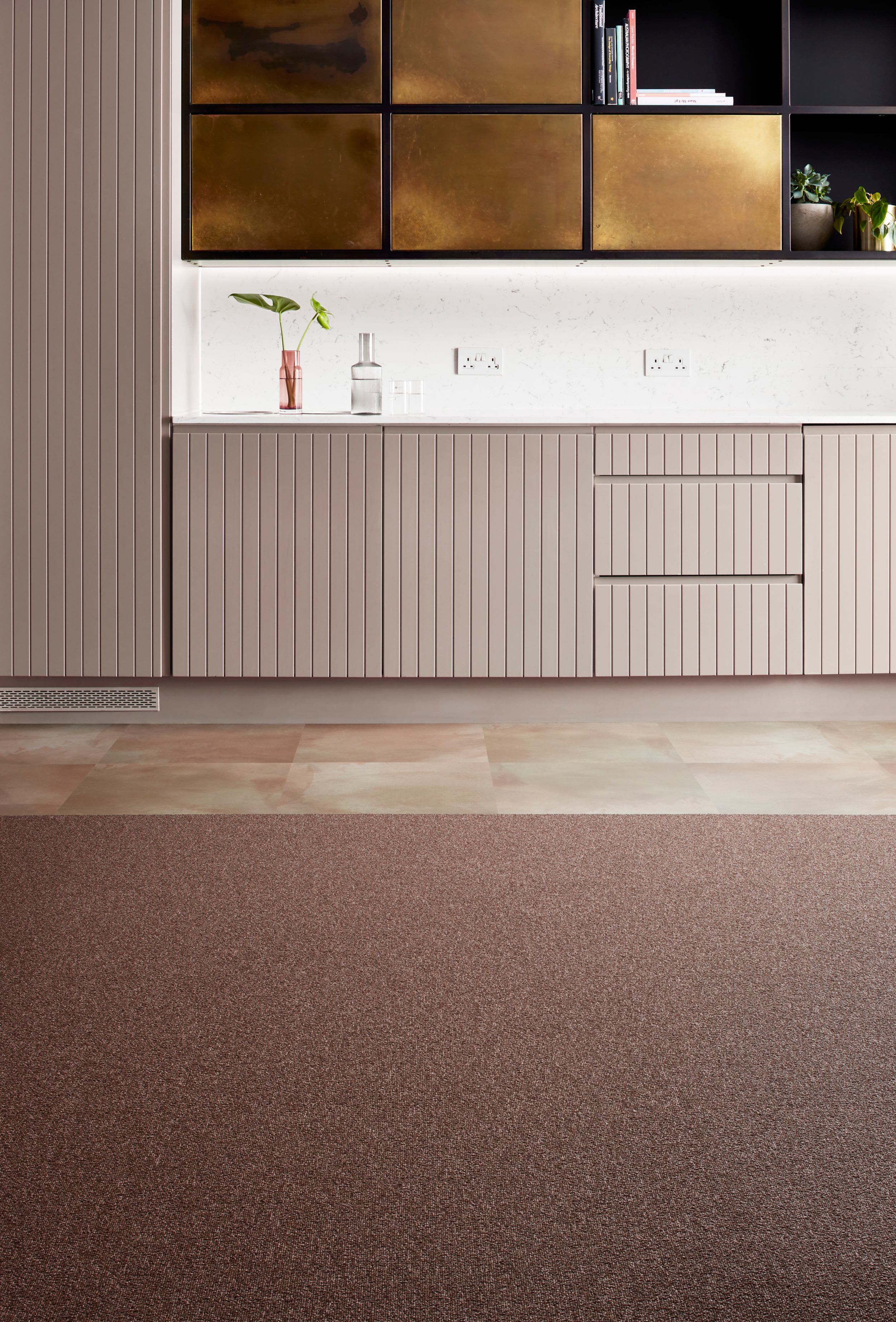 image Heuga 727, Pearl Brown, Iridescence, Earth numéro 10